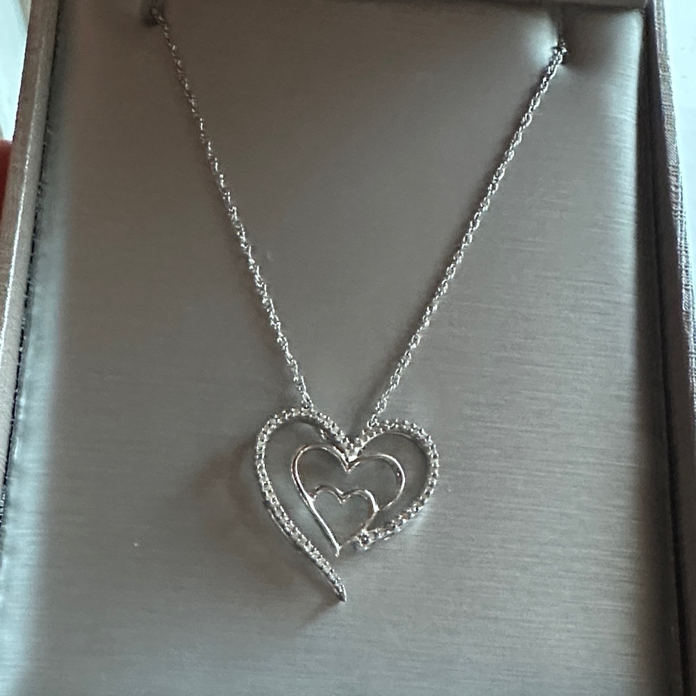 Zales .925 Elegant Silver Heart Pendant Necklace